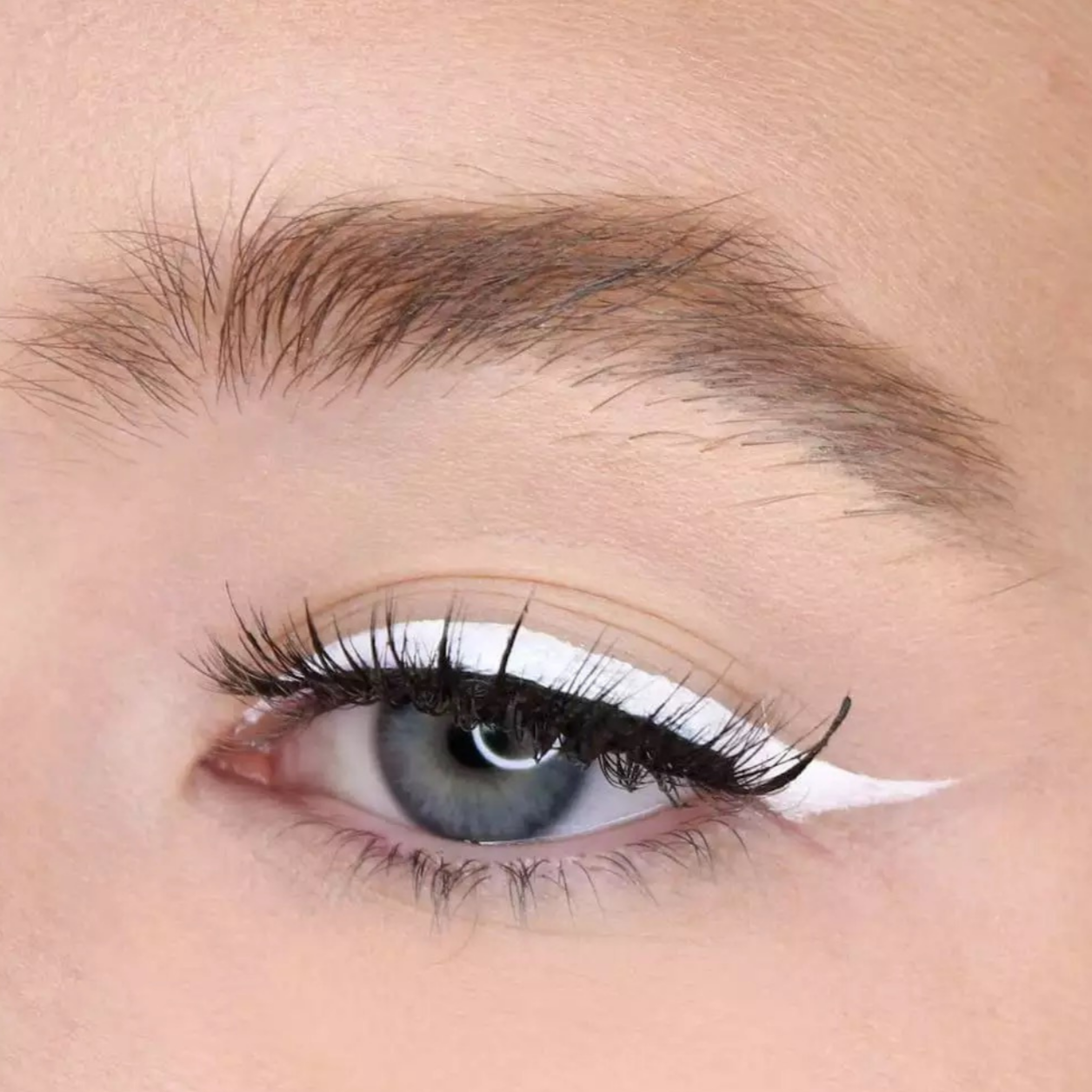 White Liquid Eyeliner