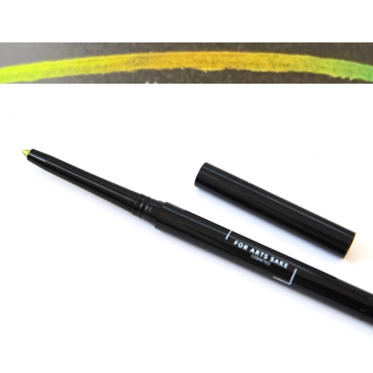 Green/Yellow Multi-Chrome Eyeliner