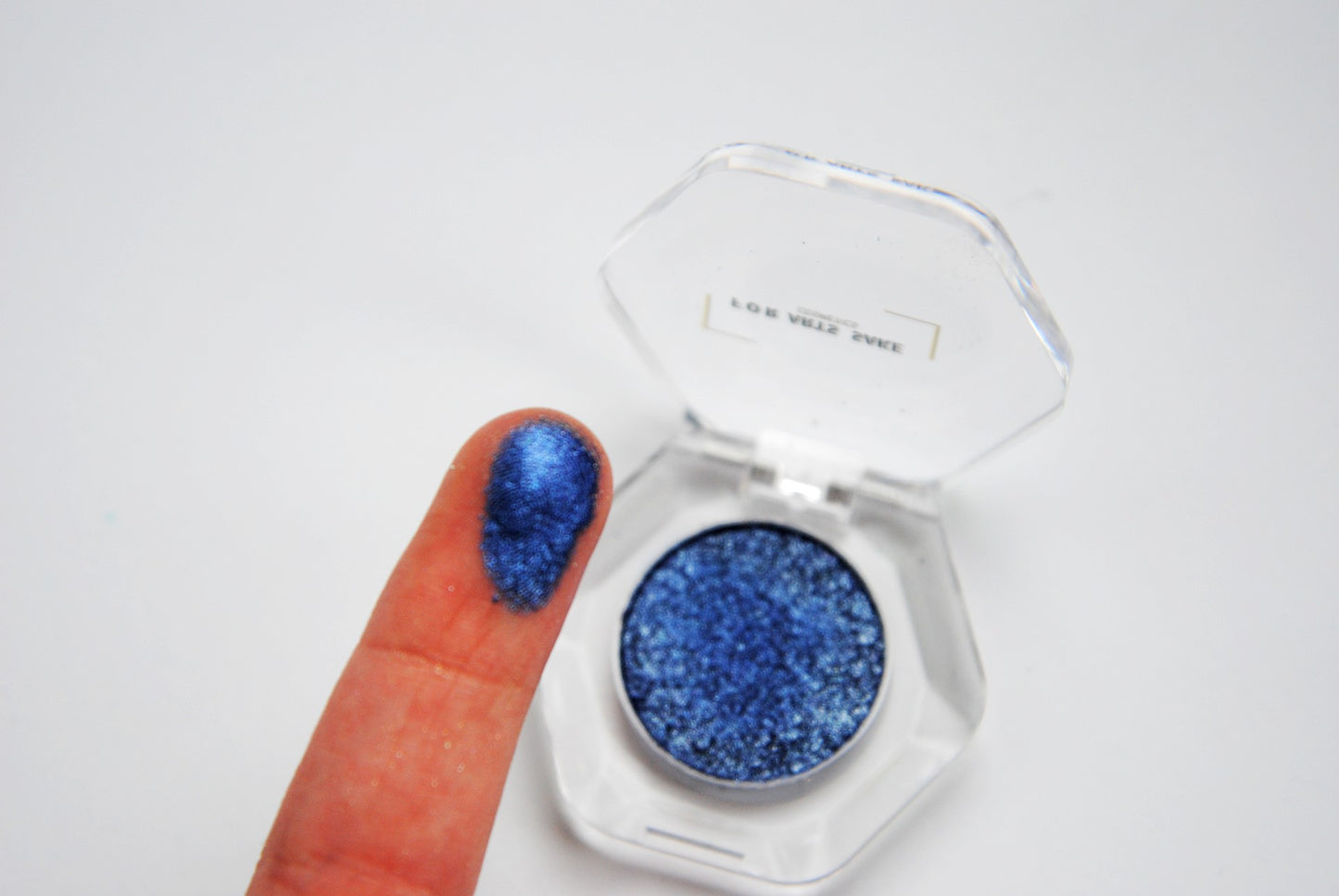 Medium Chrome Eyeshadow Single